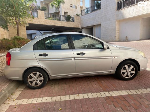 יונדאי אקסנט i25