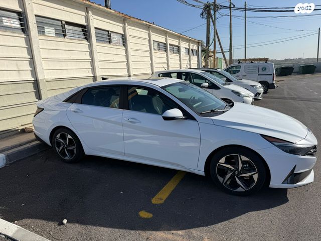 יונדאי אלנטרה