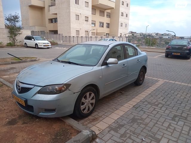מודעת רכב מאזדה 3