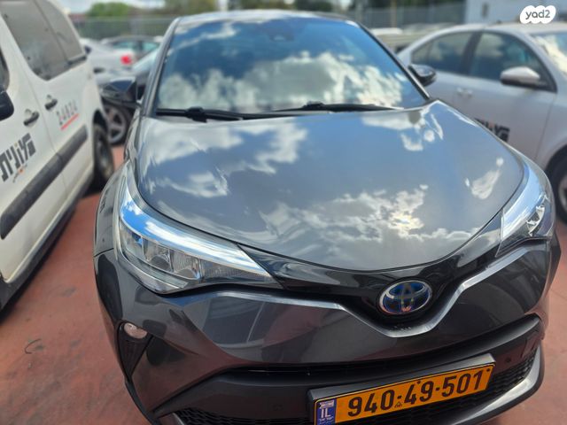 טויוטה C-HR