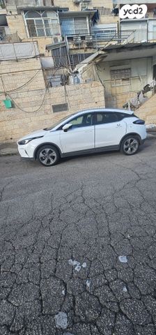 מודעת רכב ג׳ילי Geometry C