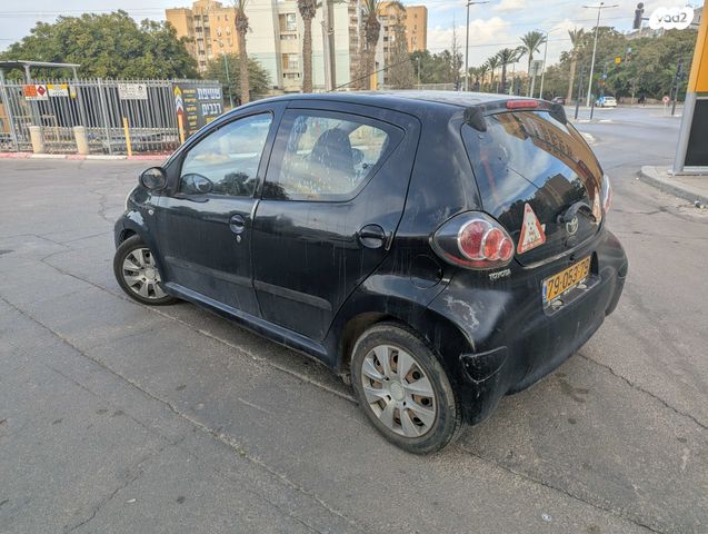 מודעת רכב טויוטה אייגו