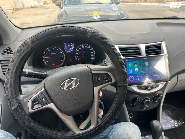 יונדאי אקסנט i25