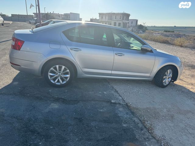 סקודה אוקטביה