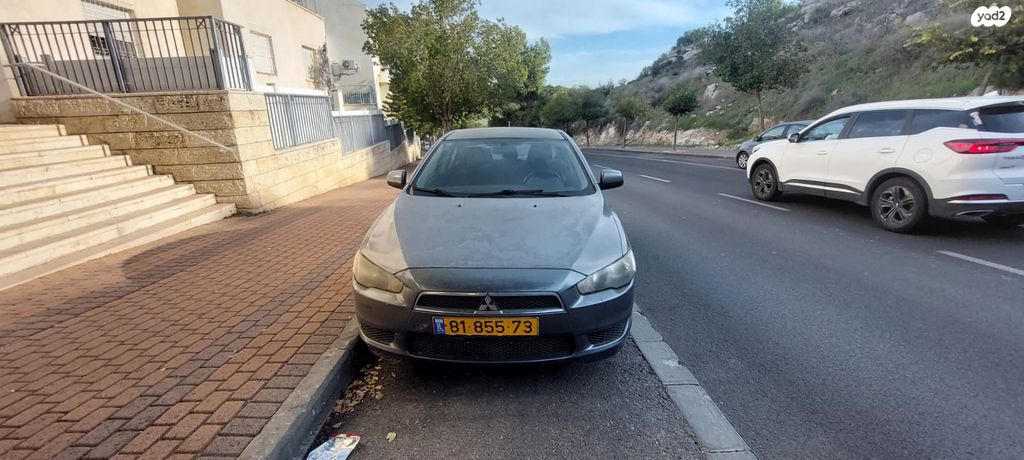 מיצובישי לנסר