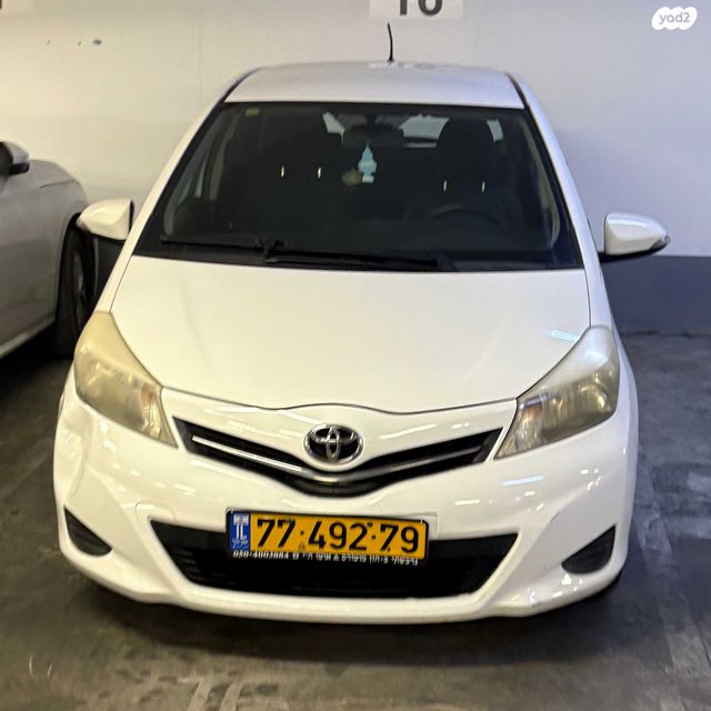 מודעת רכב טויוטה יאריס