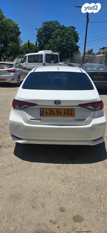 טויוטה קורולה