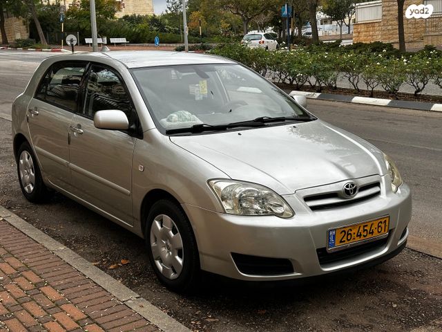 טויוטה קורולה