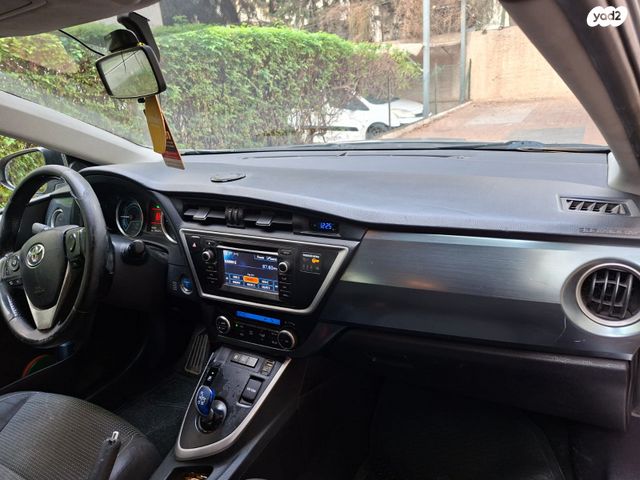 טויוטה אוריס