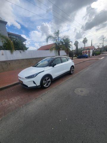 ג׳ילי Geometry C