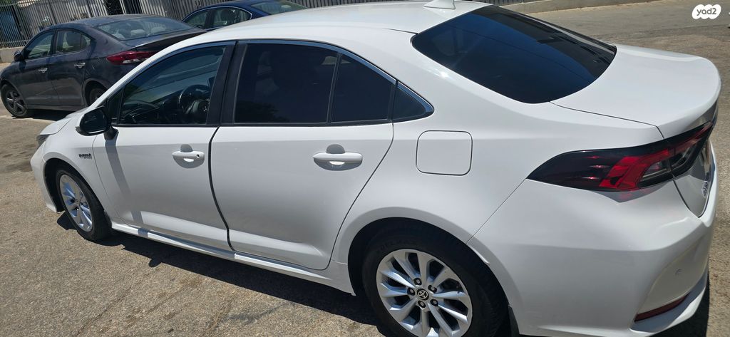 מודעת רכב טויוטה קורולה