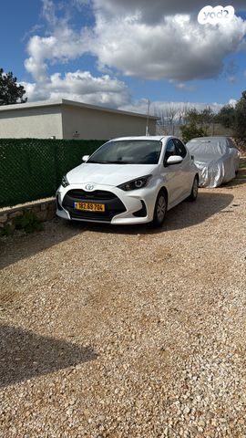 טויוטה יאריס