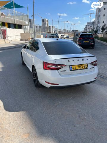 מודעת רכב סקודה סופרב