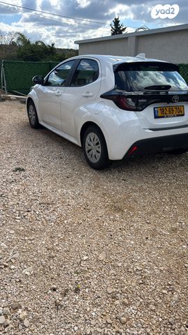 טויוטה יאריס