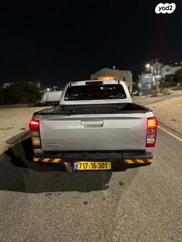 איסוזו די-מקס