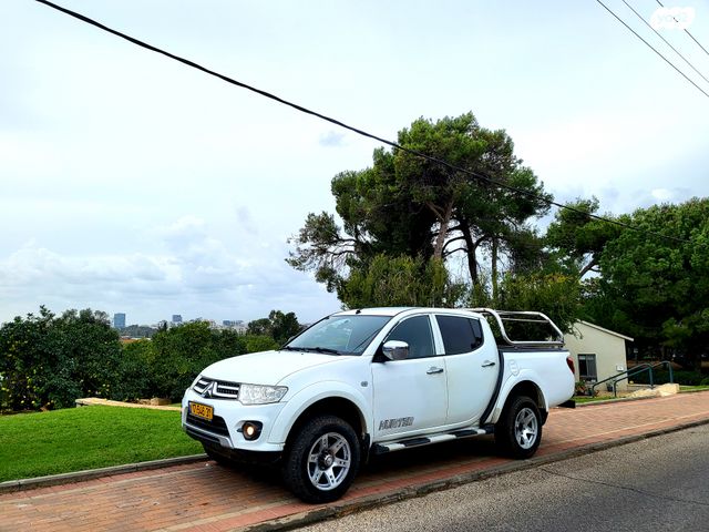 מיצובישי טרייטון / L200