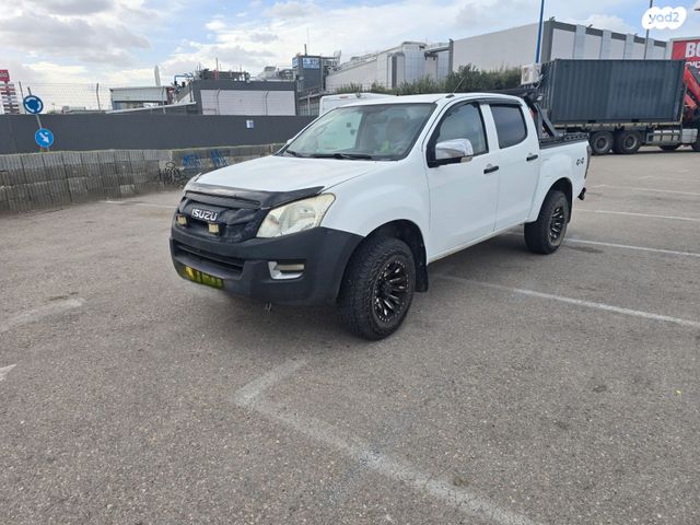 מודעת רכב איסוזו די-מקס