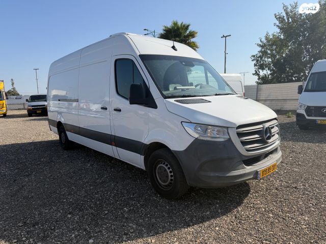 מודעת רכב מרצדס-בנץ ספרינטר