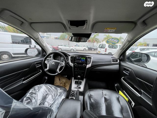 מיצובישי טרייטון / L200