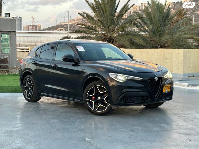 אלפא רומיאו סטלביו