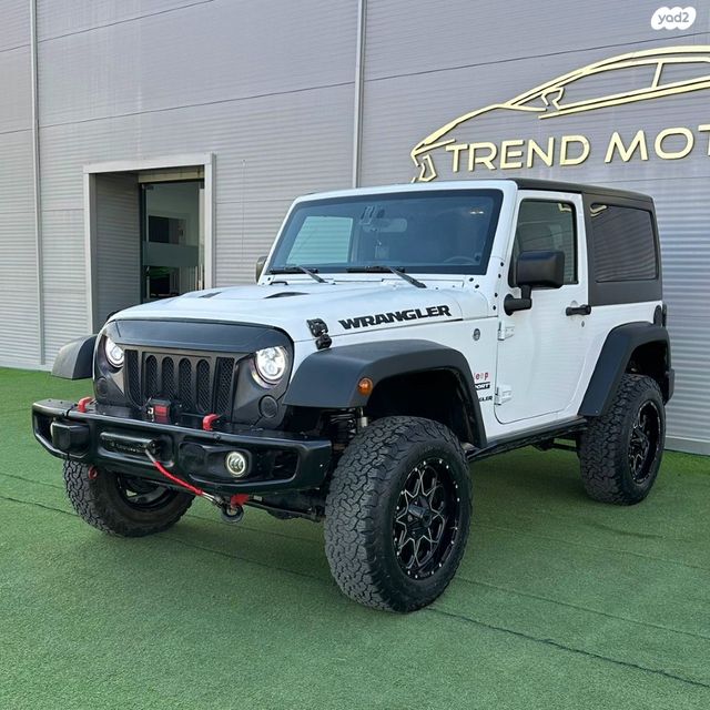 מודעת רכב ג'יפ רנגלר