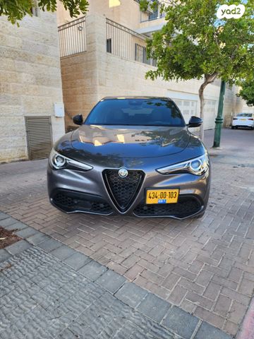 אלפא רומיאו סטלביו