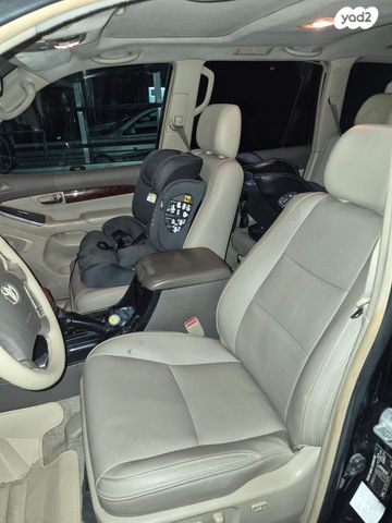 טויוטה לנד קרוזר