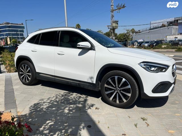 מודעת רכב מרצדס-בנץ GLA