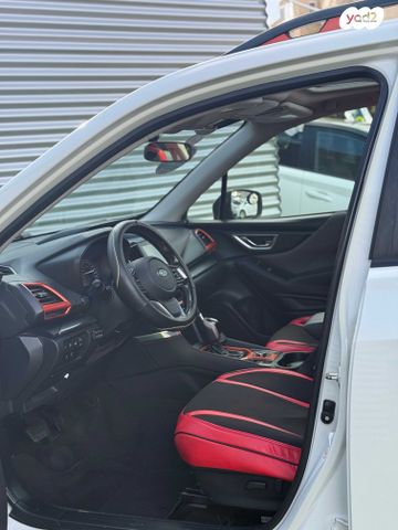 סובארו פורסטר