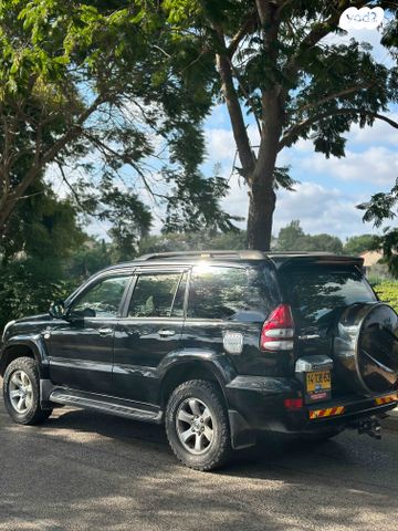 טויוטה לנד קרוזר