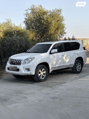 טויוטה לנד קרוזר