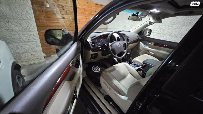 מודעת רכב טויוטה לנד קרוזר