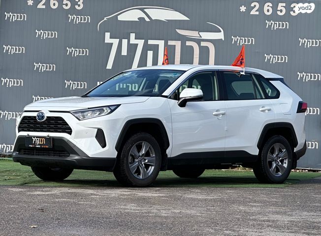 טויוטה RAV4