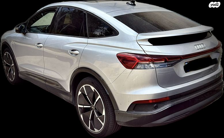 מודעת רכב אאודי Q4 e-tron