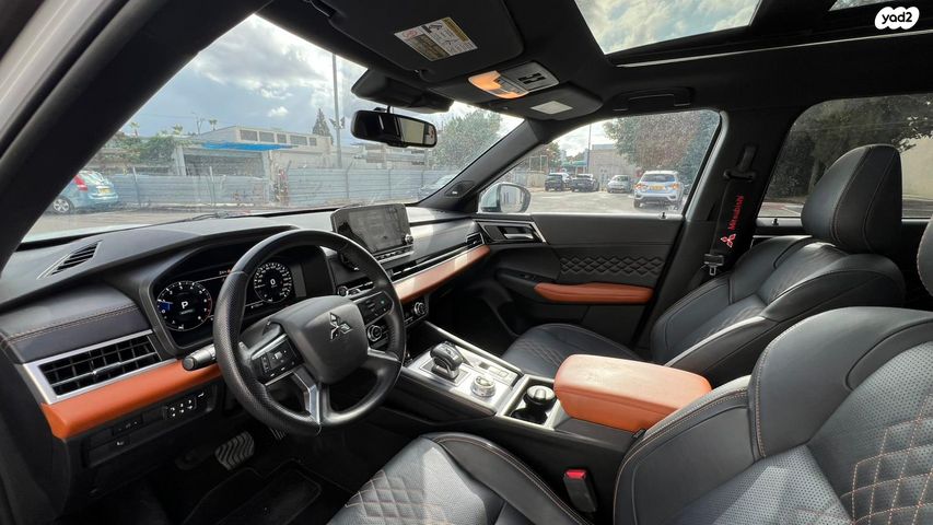 מיצובישי אאוטלנדר