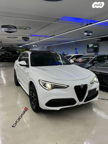 אלפא רומיאו סטלביו