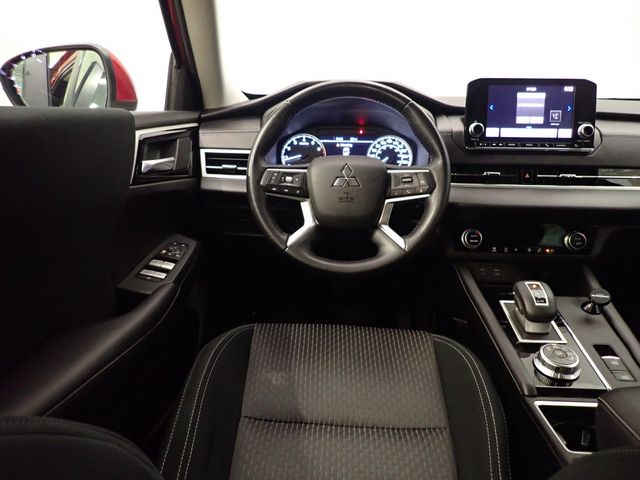 מיצובישי אאוטלנדר