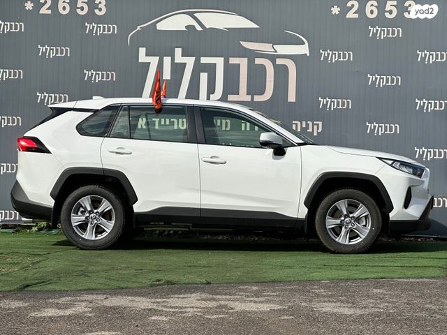 טויוטה RAV4