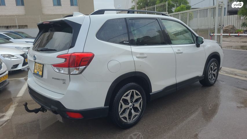 סובארו פורסטר