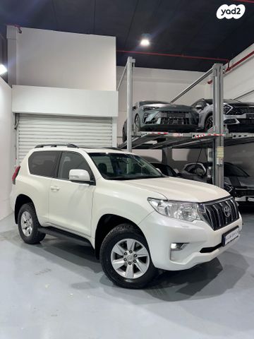 טויוטה לנד קרוזר