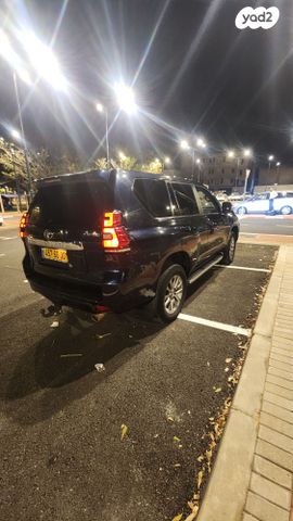 טויוטה לנד קרוזר