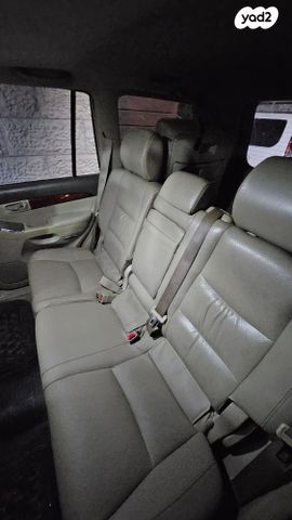 טויוטה לנד קרוזר