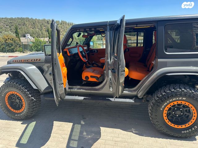 מודעת רכב ג'יפ רנגלר