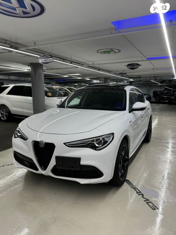 אלפא רומיאו סטלביו