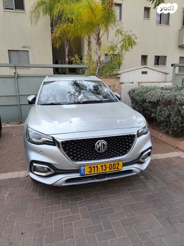 מודעת רכב אם ג'י EHS PHEV