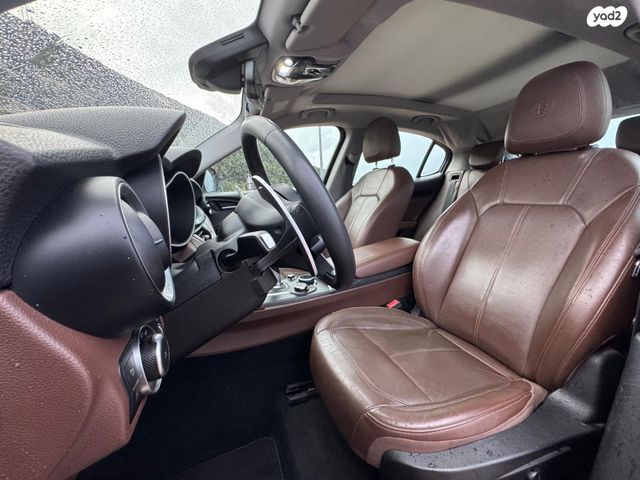 אלפא רומיאו סטלביו