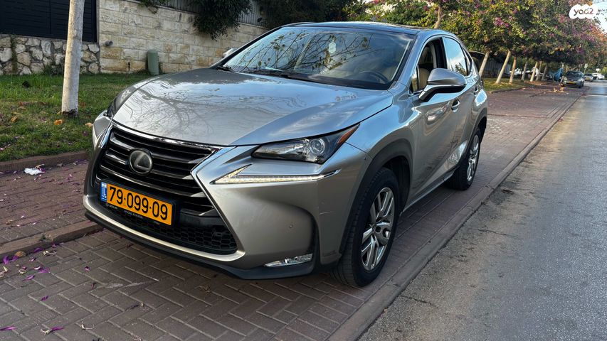 מודעת רכב לקסוס NX