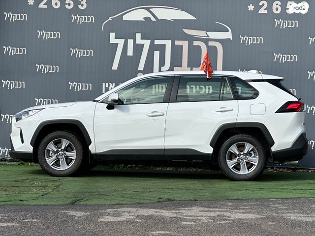 טויוטה RAV4