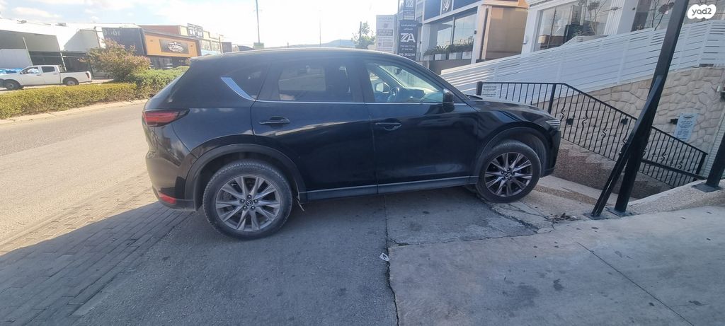 מודעת רכב מאזדה CX-5