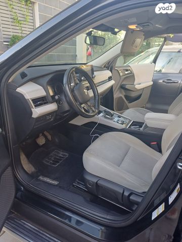 מיצובישי אאוטלנדר